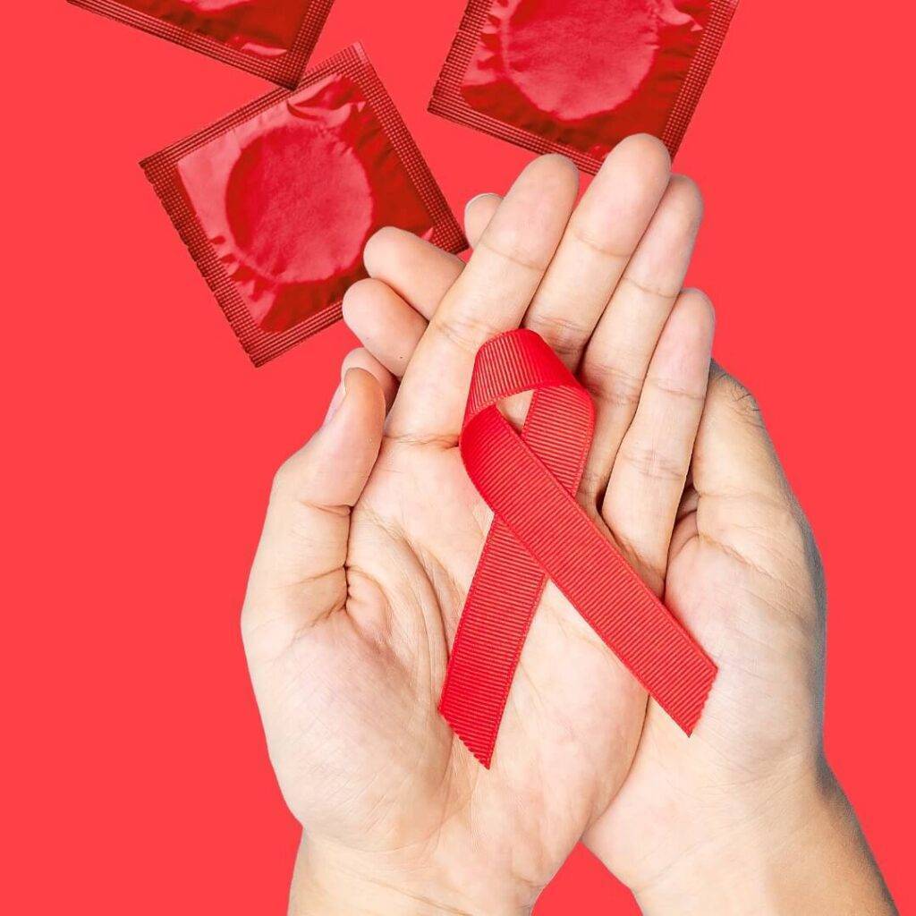 Dezembro Vermelho: Ações de informação e prevenção da AIDS 3 AIDS1